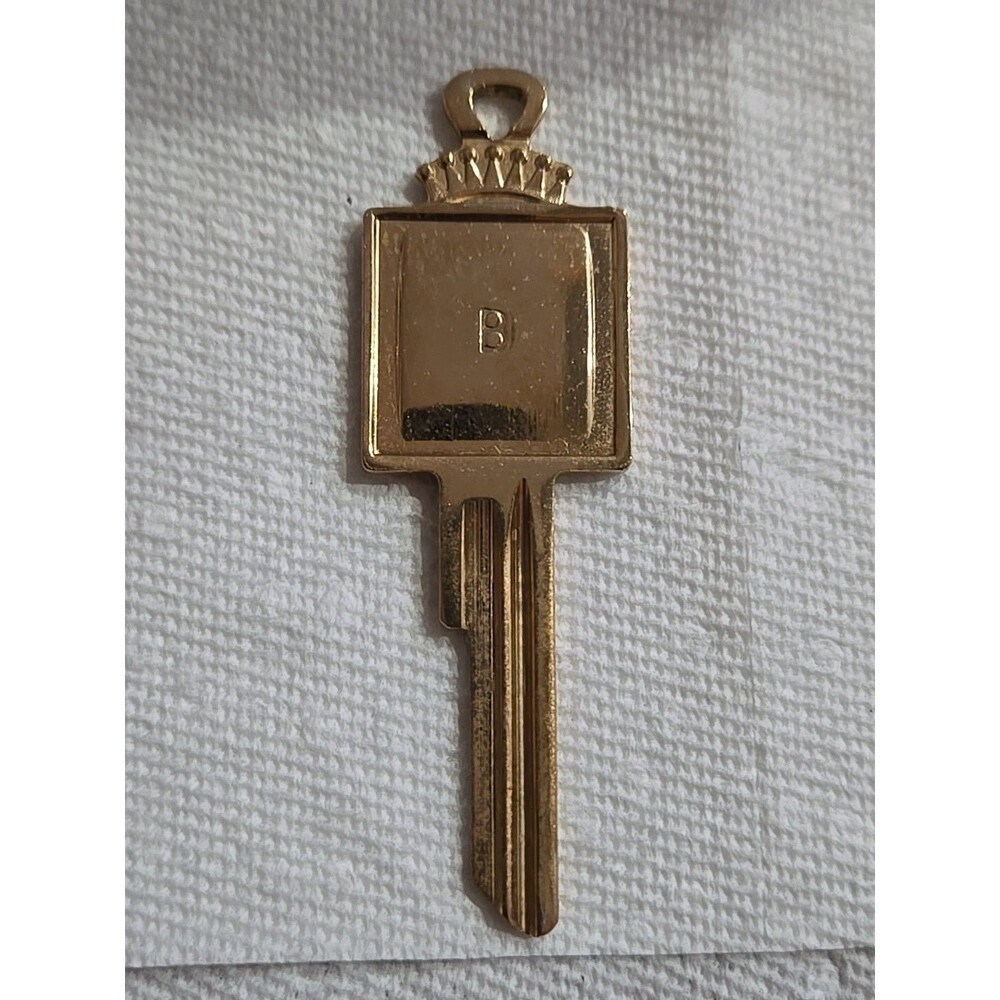 Cadillac Crown Automobile Key "B" Initial RARE